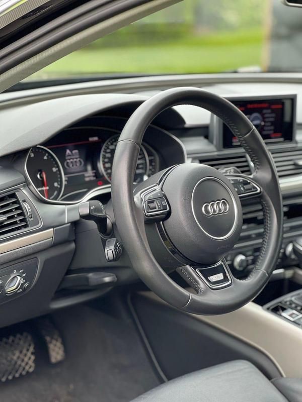 Begagnad Audi A6 Allroad 218 HK (160 kW) 2015 Black metallic Kombi