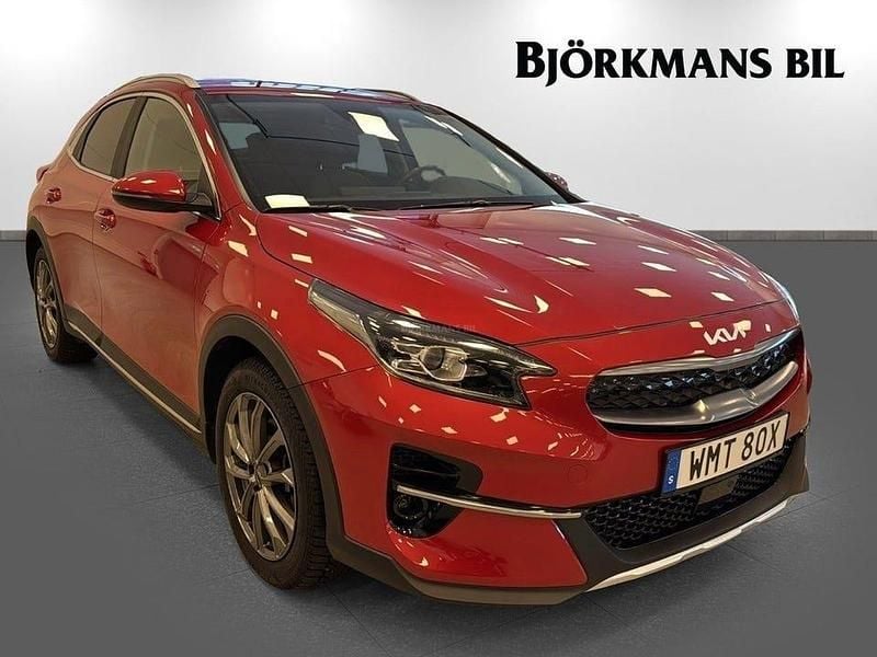 Begagnad Kia XCeed Advance 105 HK (77 kW) 2022 /aa9/ infra red m SUV