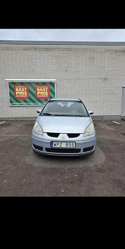 Begagnad 2005 Mitsubishi Colt Halvkombi | 25 000 kr (Bra pris) - Bild 1/4