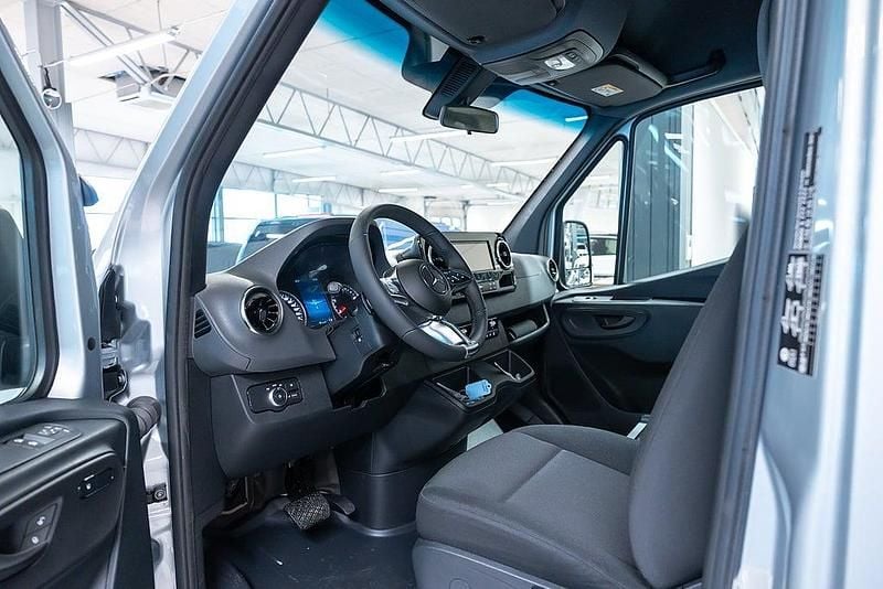 Ny Mercedes Sprinter 2025 Silver Van