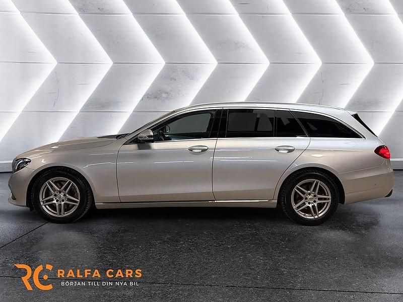 Begagnad Mercedes E220 194 HK (142 kW) 2019 Silver Kombi
