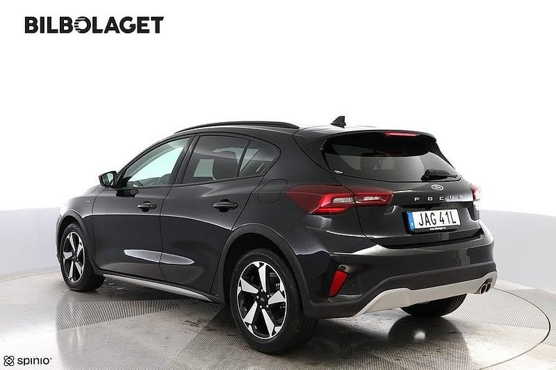 Begagnad Ford Focus Active 125 HK (91 kW) 2023 Svart Kombi