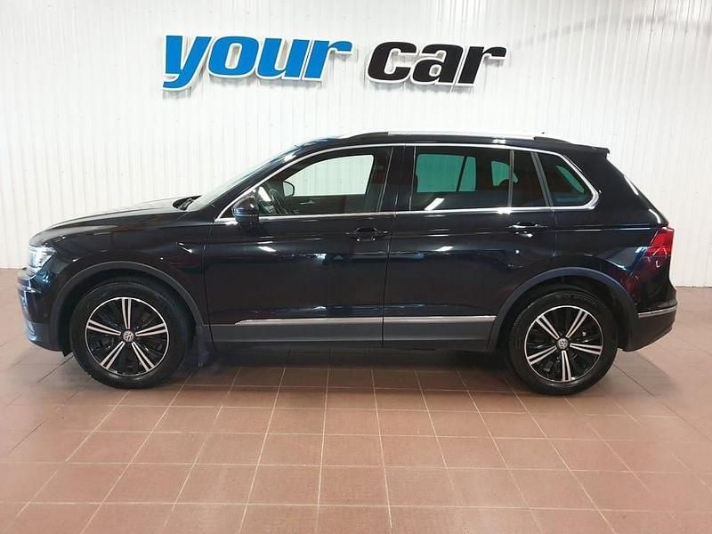 Svart Begagnad 2018 VW Tiguan GT SUV | 248 000 kr (Marknadspris) - Bild 1/4