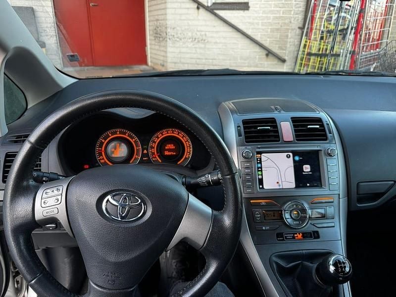 Begagnad 2007 Toyota Auris Halvkombi | 29 900 kr (Marknadspris) - Bild 1/4