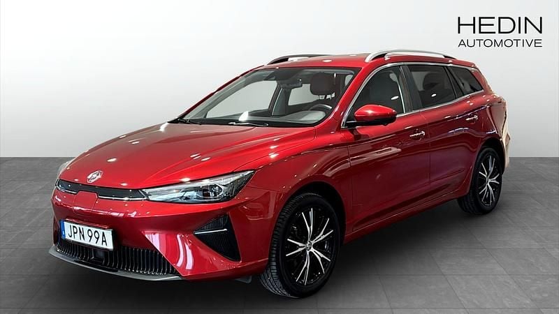 Röd Begagnad 2022 MG MG5 EV Luxury Kombi | 209 900 kr (Marknadspris) - Bild 1/4