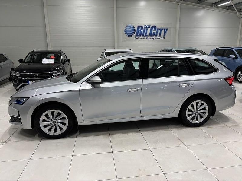 Ny Skoda Octavia Selection 116 HK (85 kW) 2025 Silver Kombi