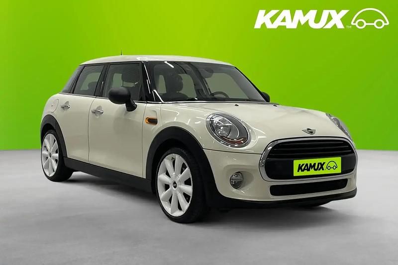 Vit Begagnad 2016 Mini ONE Pepper Halvkombi | 107 800 kr (Marknadspris) - Bild 1/4