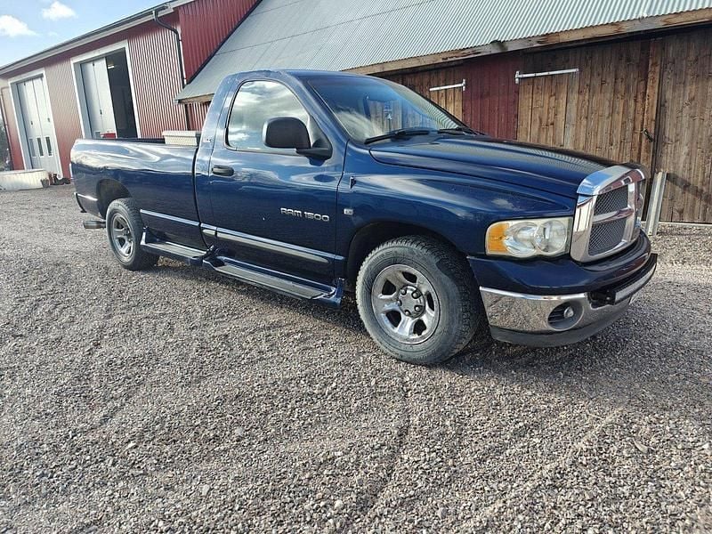 Blå Begagnad 2002 Dodge Ram Pickup | 90 000 kr (Dyr) - Bild 1/4
