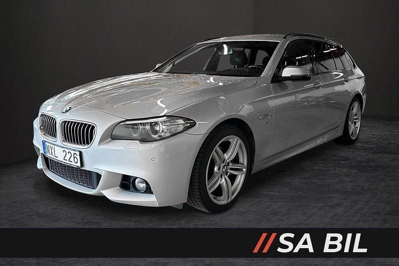 Silver Begagnad 2014 BMW 520 M Sport Kombi | 139 000 kr (Marknadspris) - Bild 1/4