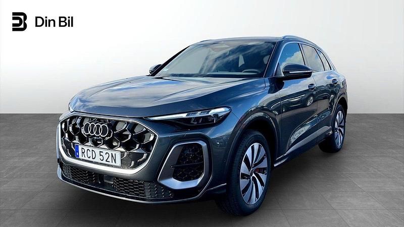 Grå (daytonagrå pärleffekt) Ny 2025 Audi Q5 Sportback SUV | 765 500 kr (Marknadspris) - Bild 1/4