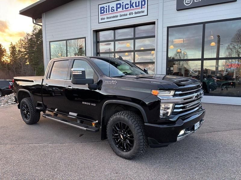 Svart Begagnad 2021 Chevrolet Silverado Van | 1 118 750 kr - Bild 1/4