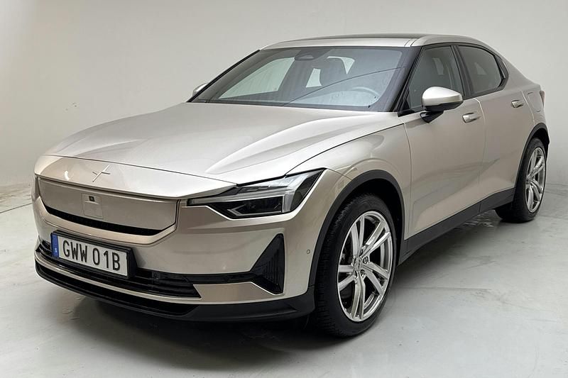 Ljusgrå Begagnad 2024 Polestar 2 Long Range Single Motor Halvkombi | 350 000 kr (Marknadspris) - Bild 1/4
