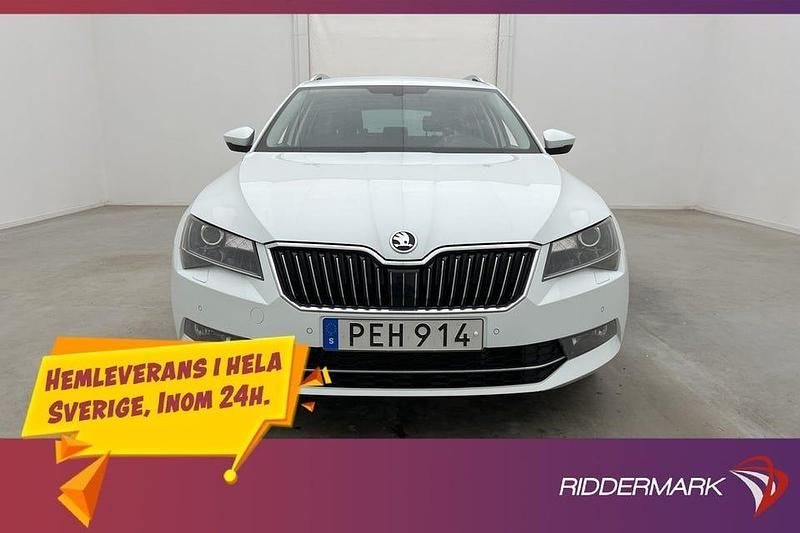 Begagnad Skoda Superb Business Line 190 HK (139 kW) 2017 Vit Kombi