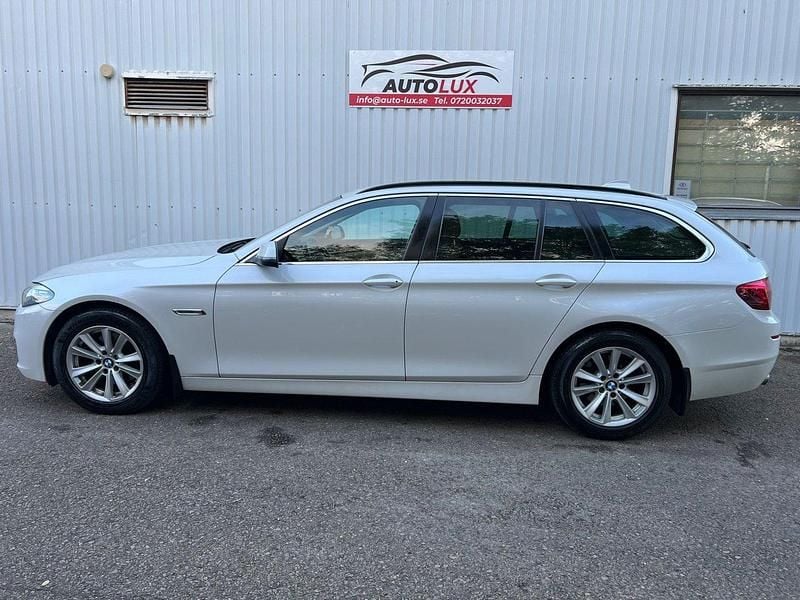 Vit Begagnad 2014 BMW 520 Kombi | 109 900 kr (Bra pris) - Bild 1/4