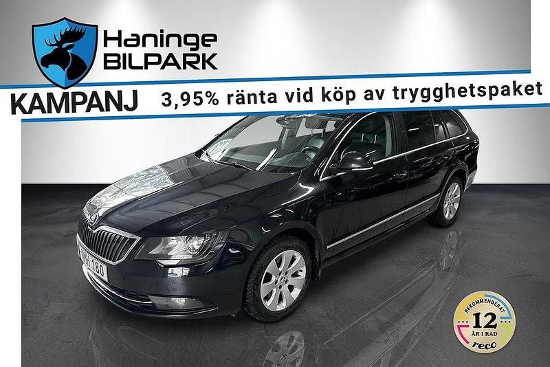Svart Begagnad 2014 Skoda Superb Kombi | 119 900 kr (Marknadspris) - Bild 1/4
