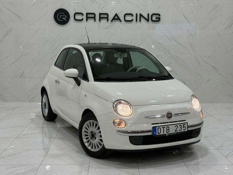 Vit Begagnad 2010 Fiat 500 Lounge Halvkombi | 44 900 kr (Marknadspris) - Bild 1/4