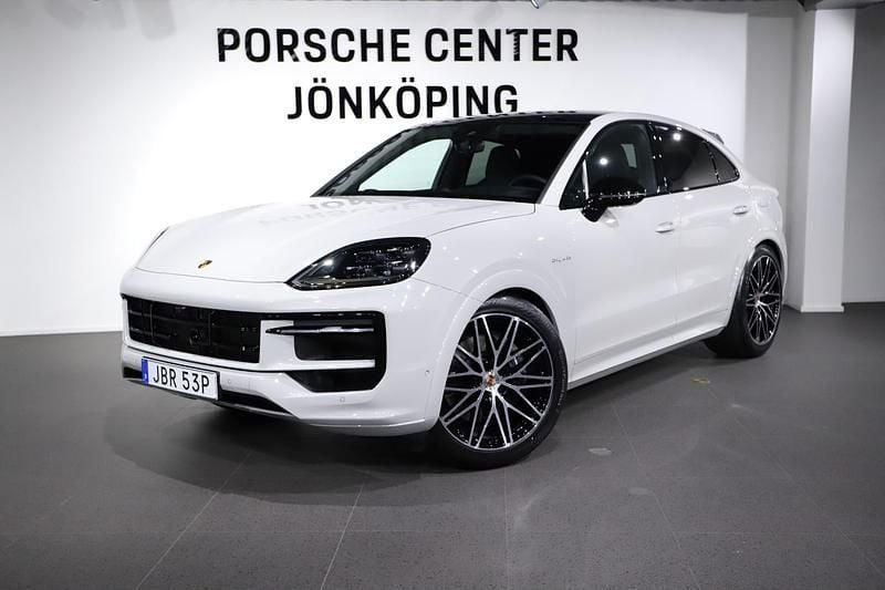 Begagnad 2025 Porsche Cayenne E-Hybrid Coupe Black Edition Sportkupé | 1 425 000 kr - Bild 1/4