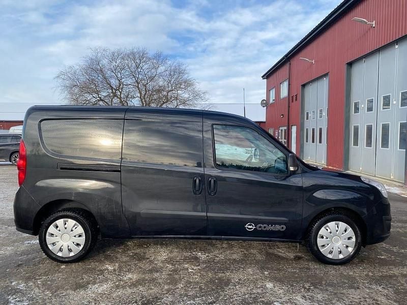 Begagnad 2018 Opel Combo Minibuss | 90 000 kr (Marknadspris) - Bild 1/4