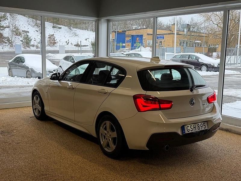 Begagnad BMW 116 M Sport 116 HK (85 kW) 2015 Vit Halvkombi