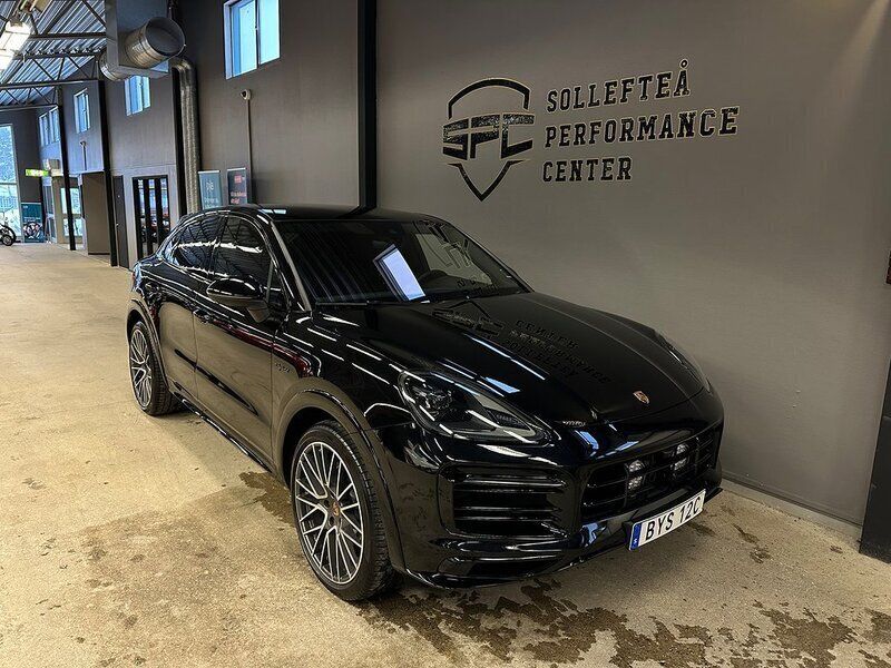Begagnad Porsche Cayenne Sport 340 HK (250 kW) 2022 Svart SUV