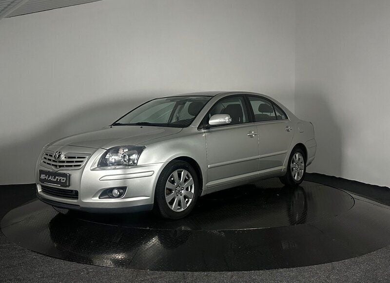 Silver Begagnad 2007 Toyota Avensis Sedan | 44 900 kr (Marknadspris) - Bild 1/4