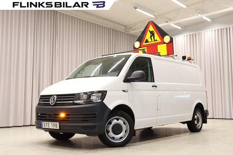 Vit Begagnad 2017 VW T6 Van | 209 900 kr - Bild 1/4