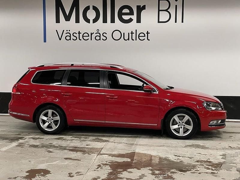 Begagnad VW Passat 140 HK (102 kW) 2015 Tornado red Kombi