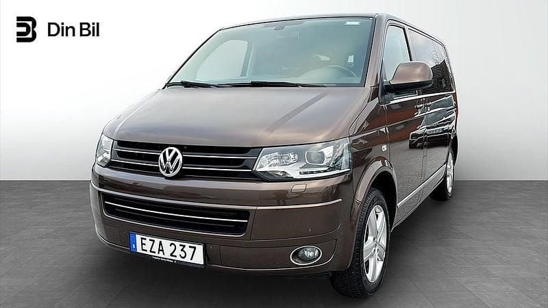 Brun Begagnad 2015 VW Multivan Highline Van | 339 900 kr (Dyr) - Bild 1/4