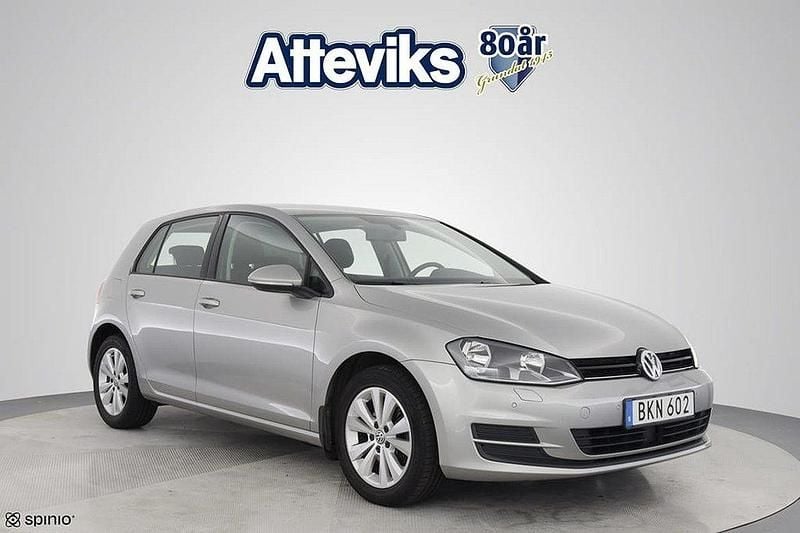 Silver Begagnad 2014 VW Golf VII Halvkombi | 129 900 kr (Bra pris) - Bild 1/3