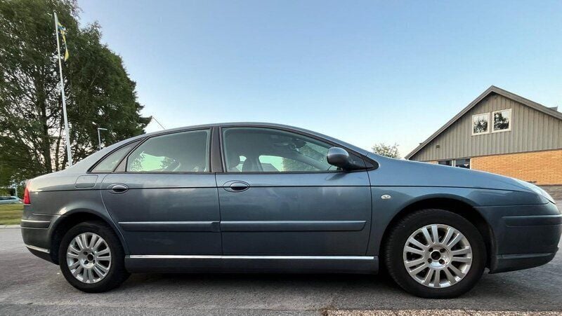 Grå Begagnad 2008 Citroën C5 Halvkombi | 21 500 kr (Marknadspris) - Bild 1/4