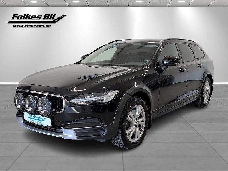 Svart Begagnad 2018 Volvo V90 CC Kombi | 224 900 kr (Superpris) - Bild 1/4