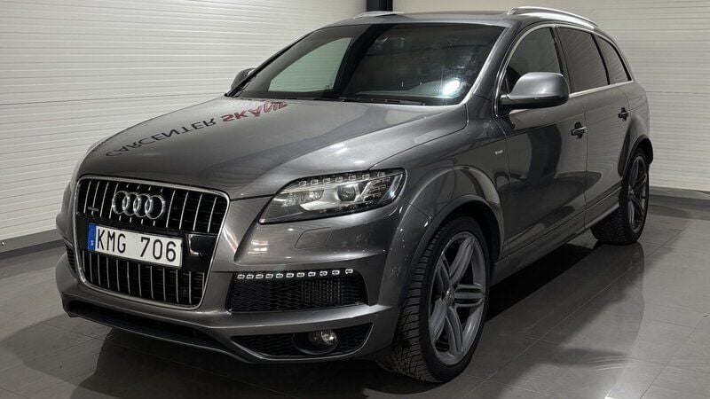 Grå Begagnad 2010 Audi Q7 S-Line SUV | 139 900 kr (Bra pris) - Bild 1/4