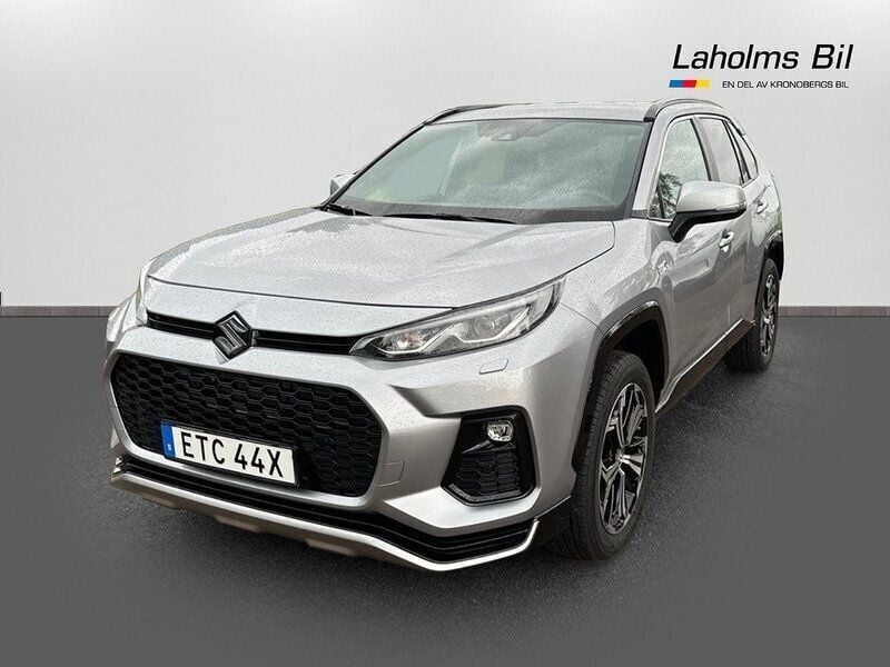 Silver metallic Begagnad 2023 Suzuki Across SUV | 529 900 kr - Bild 1/4