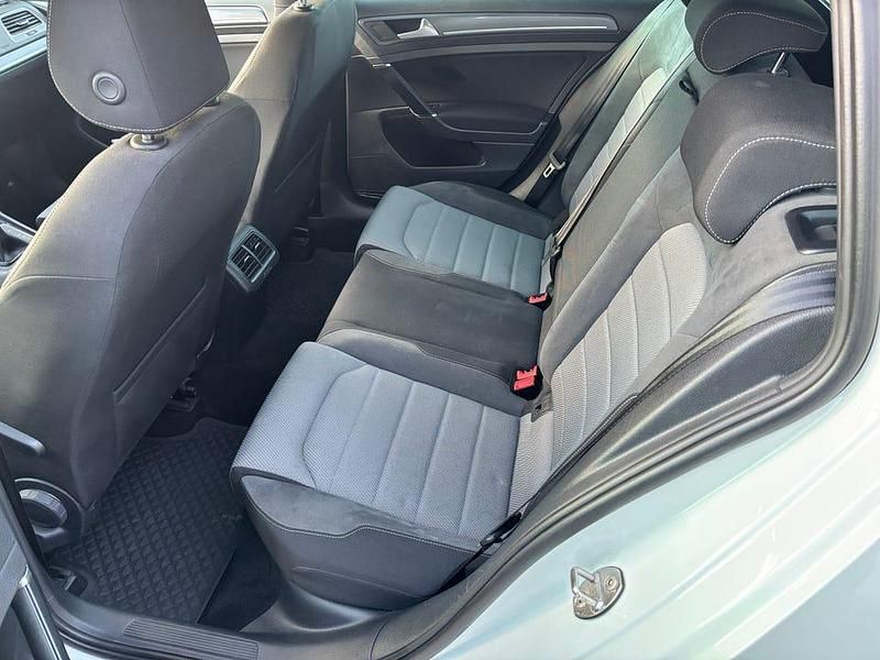 Begagnad VW Golf VII 150 HK (110 kW) 2016