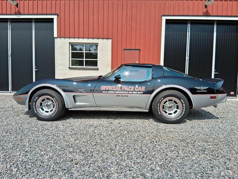 Flerfärgad Begagnad 1978 Chevrolet Corvette | 285 000 kr - Bild 1/4