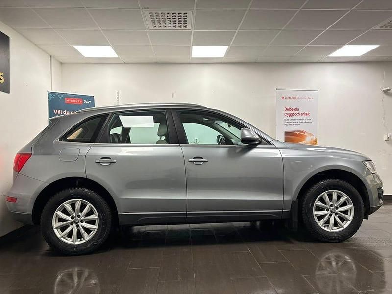 Begagnad Audi Q5 170 HK (125 kW) 2011 Grå SUV
