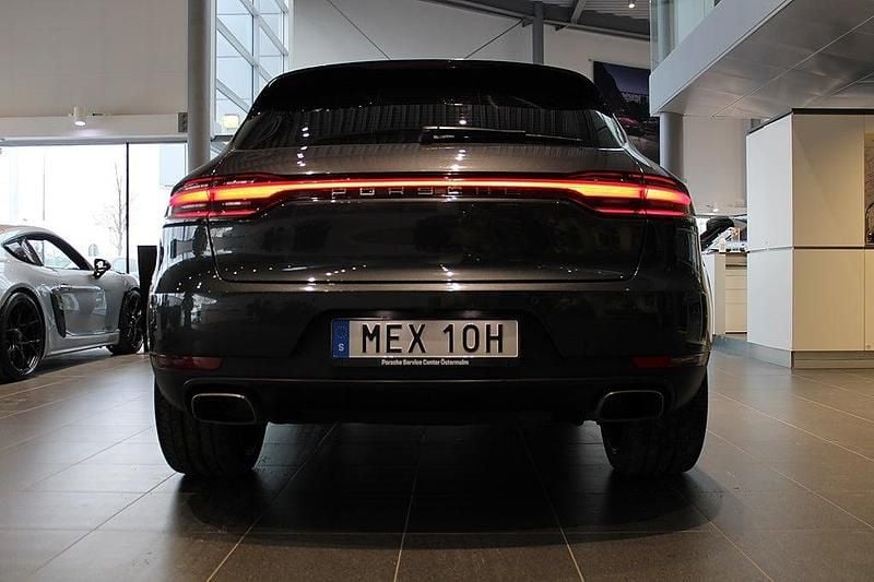 Begagnad Porsche Macan 245 HK (180 kW) 2019 Grå SUV