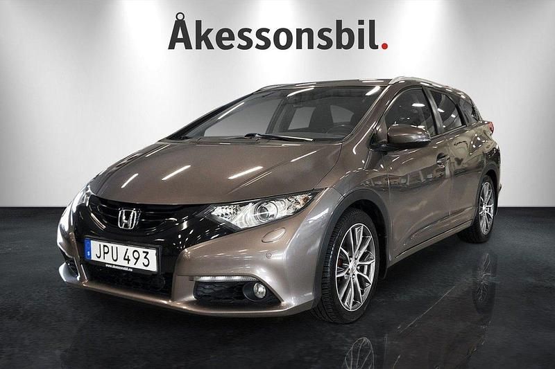 Lbrun Begagnad 2014 Honda Civic Kombi | 129 000 kr (Dyr) - Bild 1/4