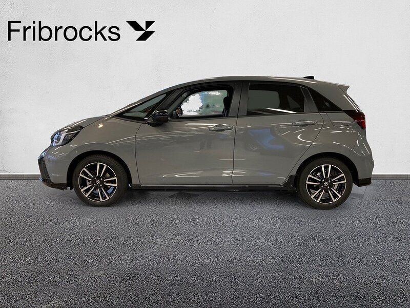 Begagnad Honda Jazz 122 HK (89 kW) 2024 Urban grey pearl Halvkombi