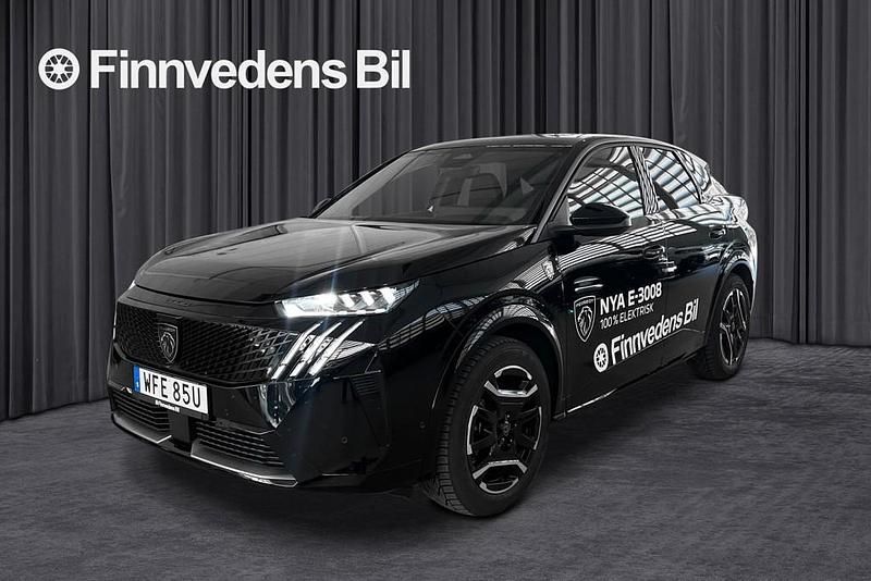 Svart Begagnad 2024 Peugeot e-3008 SUV | 465 800 kr (Dyr) - Bild 1/4