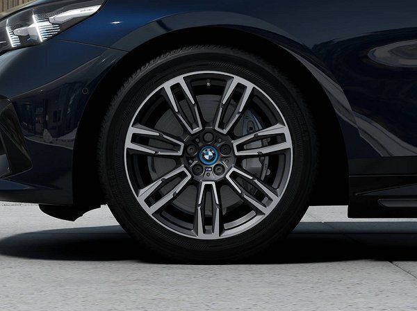 Begagnad BMW i5 Shadowline 442 kW (601 HK) 2024 Svart Sedan