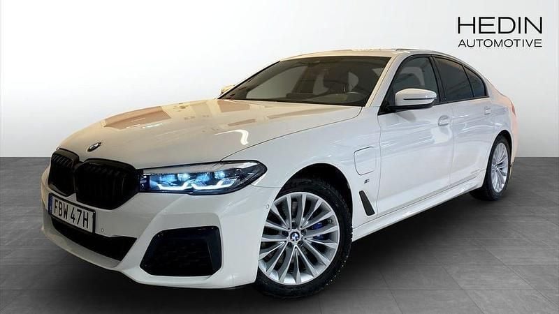 Begagnad BMW 530 M Sport 184 HK (135 kW) 2021 Vit Sedan