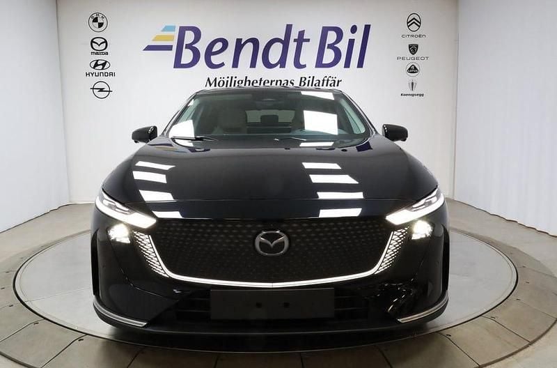 Ny Mazda 6e Takumi-Line 180 kW (245 HK) 2025 Jet black Halvkombi