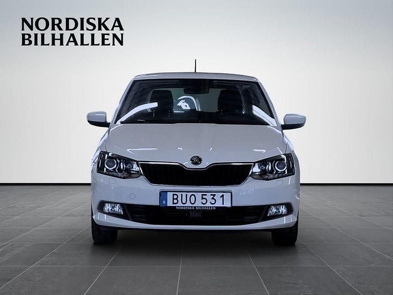 Begagnad Skoda Fabia Style 95 HK (69 kW) 2018 Vit Halvkombi