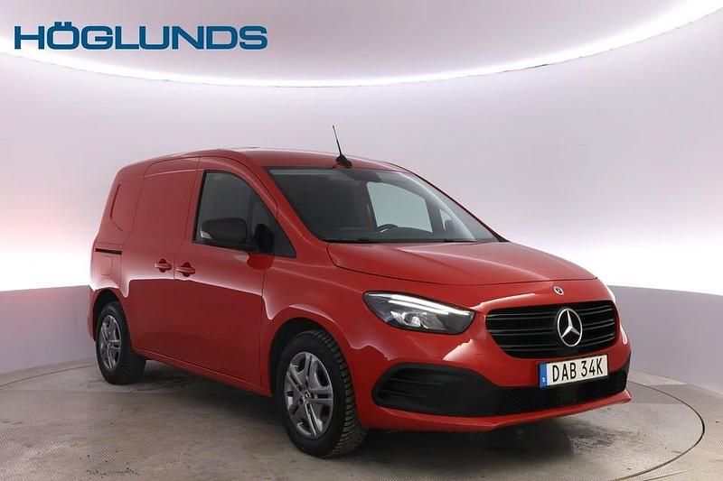 Begagnad Mercedes Citan 110 95 HK (69 kW) 2023 Röd