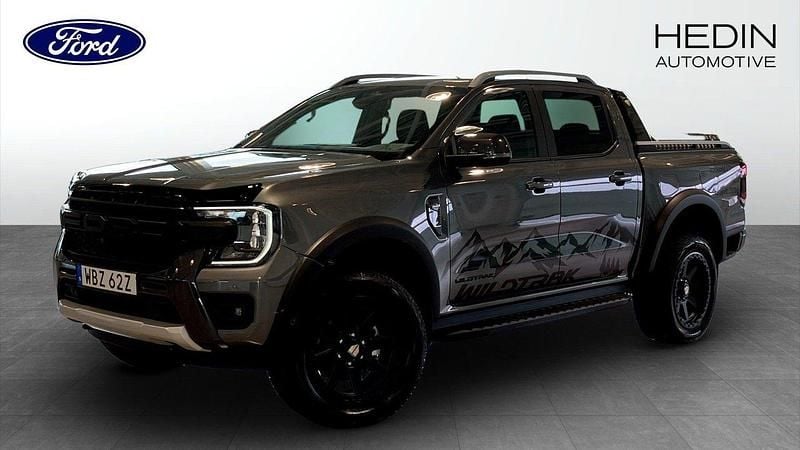 Grå (grey) Ny 2025 Ford Ranger Wildtrack Pickup | 836 325 kr (Marknadspris) - Bild 1/4