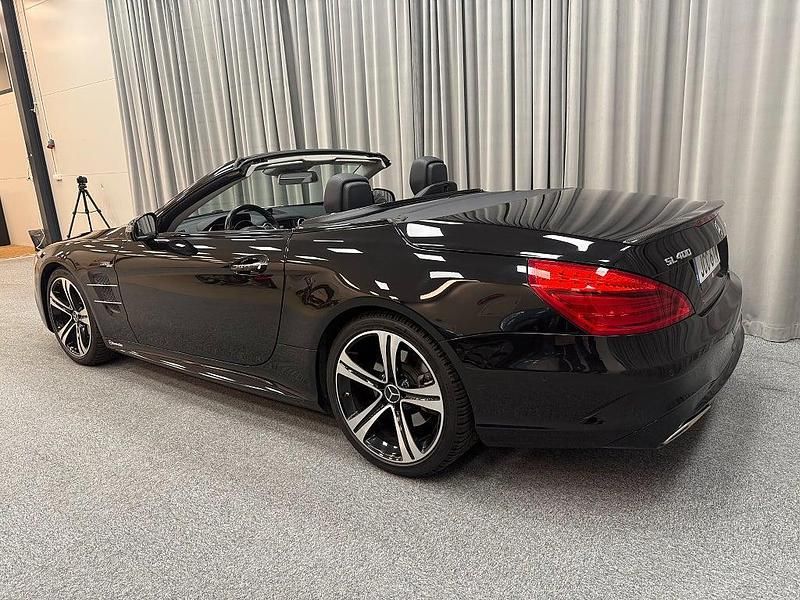 Begagnad Mercedes SL400 AMG 367 HK (269 kW) 2016 Svart Cab