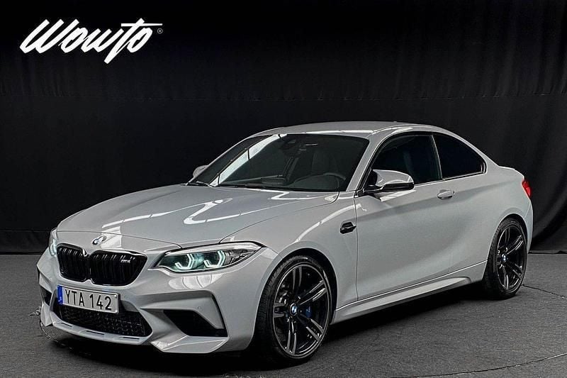 Silver Begagnad 2018 BMW M2 Competition Edition Sportkupé | 569 800 kr (Marknadspris) - Bild 1/3