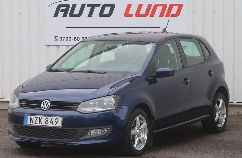 Begagnad VW Polo 86 HK (63 kW) 2014 Blåmetallic