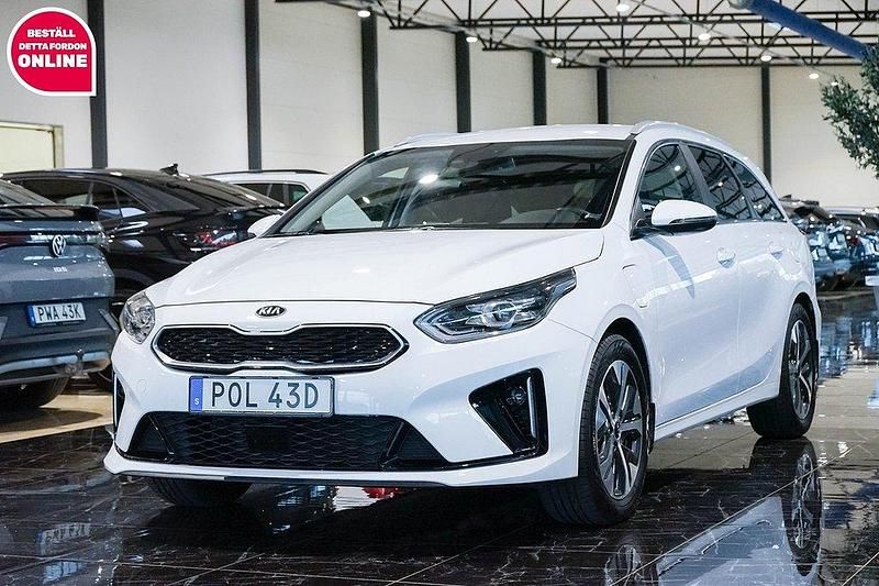 Vit Begagnad 2021 Kia Ceed Sportswagon Advance Kombi | 254 500 kr (Marknadspris) - Bild 1/4